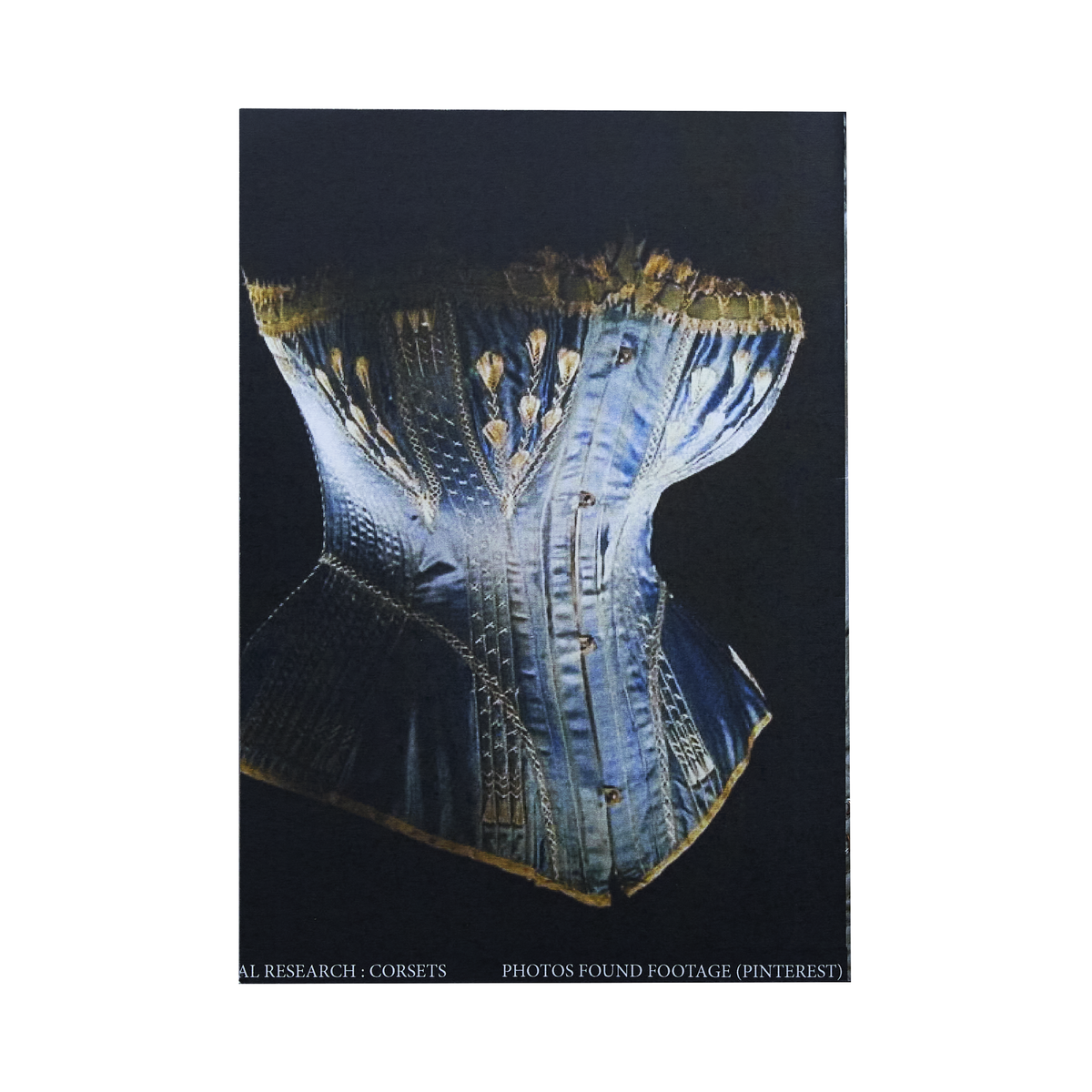 Bleu Minuit club. - Visual Research Zines : corsets