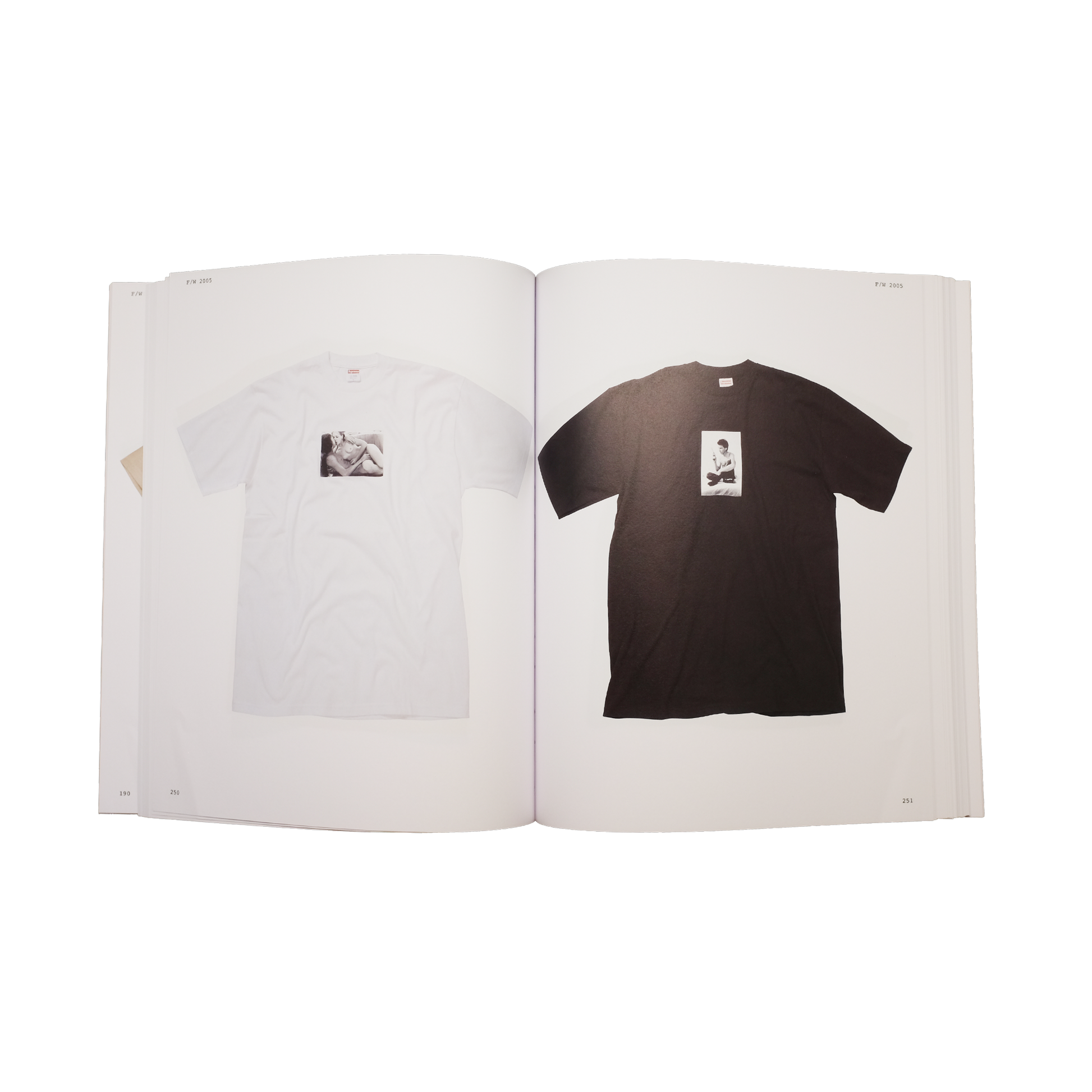 Bleu Minuit club. - Supreme 30 Years: T-Shirts 1994-2024 Book