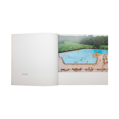 andreas gursky centre pompidou 2002