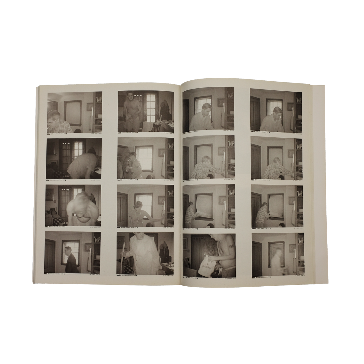 Bleu Minuit club. - The Max Snow Purple Book